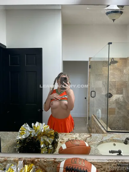 Azra_lifts OnlyFans Nudi in Esclusiva Trapela #1016740