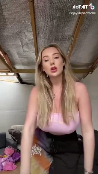 bethanylilya video thumbnail