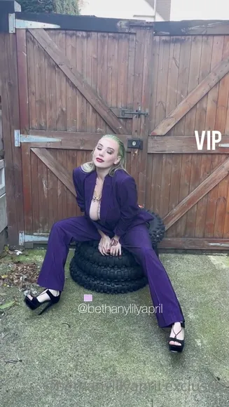 bethanylilya video thumbnail