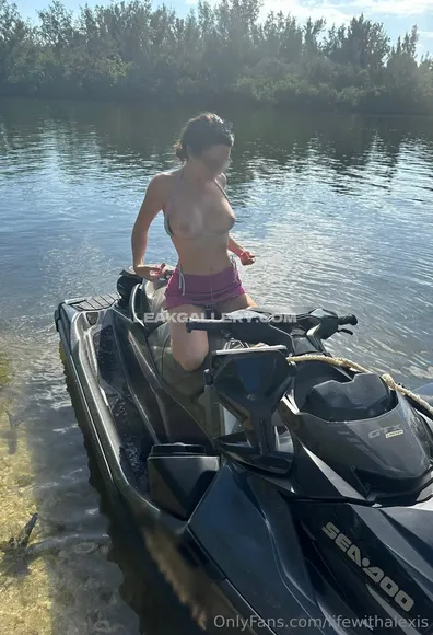 Boundbyalexis / lifewithalexis Exclusive Leaked Nude Onlyfans #1011699