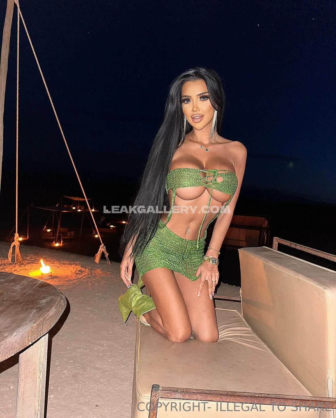 Chloesaxon Exclusive Leaked Nude OnlyFans #1571013