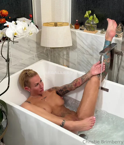 Christiebrimberry Exclusive Leaked Nude OnlyFans #601226