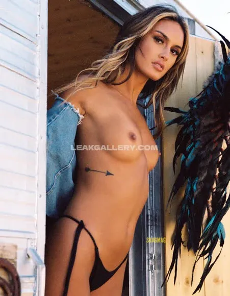 claudiatihanvip