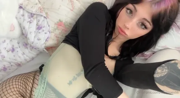 Noemiexlili / cinna.noe / cinnanoe / noemixlili Exclusive Leaked Nude Onlyfans #2133985