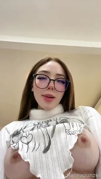 Hannapunzel Exclusive Leaked Nude Onlyfans #2756644