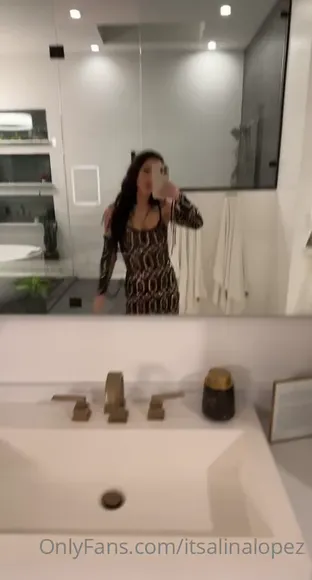 Itsalinalopez Exclusive Leaked Nude Onlyfans #1356380