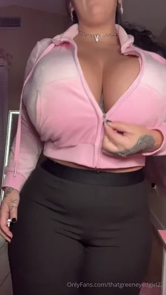 Thatgreeneyedgirl22 Exclusive Leaked Nude Onlyfans #2058839