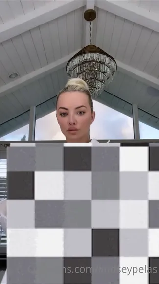 Lindseypelas Exclusive Leaked Nude Onlyfans #1803321