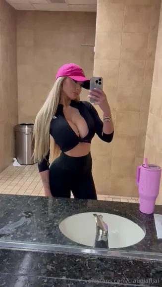 Claudiafijal Exclusive Leaked Nude Onlyfans #1182261