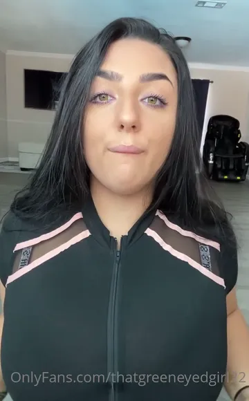 Thatgreeneyedgirl22 Exclusive Leaked Nude Onlyfans #2059385
