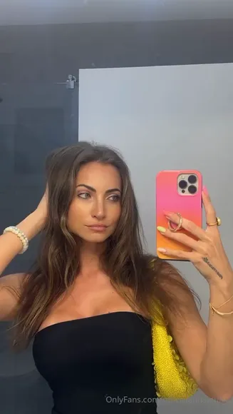 Annalouieaustin Exclusive Leaked Nude Onlyfans #1513093