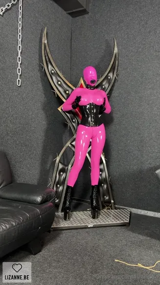 Lizanne_l Exclusive Leaked Nude Onlyfans #1174649