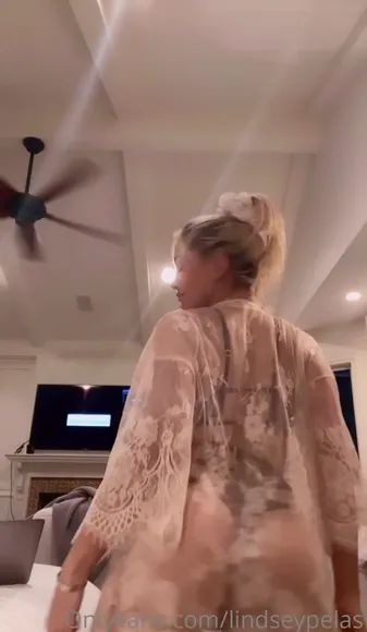 Lindseypelas Exclusive Leaked Nude Onlyfans #1803666
