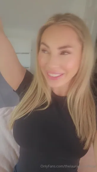 Collegehotwife / em_skye / laurainclusive / thelauraskyeofficial Exclusive Leaked Nude Onlyfans #1932905