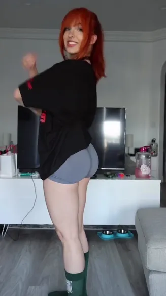Missfloraberlin Exclusive Leaked Nude Onlyfans #2081196