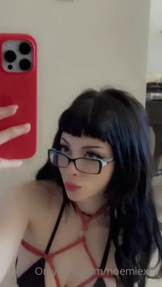 Noemiexlili / cinna.noe / cinnanoe / noemixlili Exclusive Leaked Nude Onlyfans #2137462