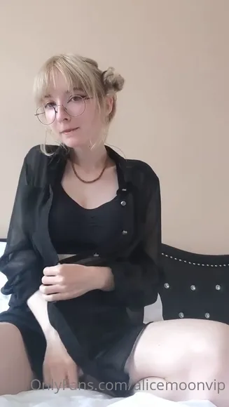 Alicemoonvip Exclusive Leaked Nude Onlyfans #1920721