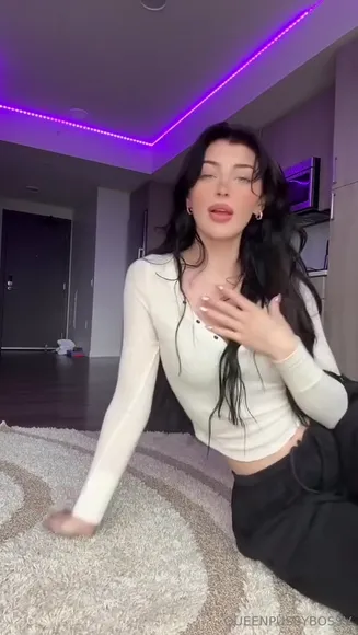Queenpussybossv Exclusive Leaked Nude Onlyfans #2223766