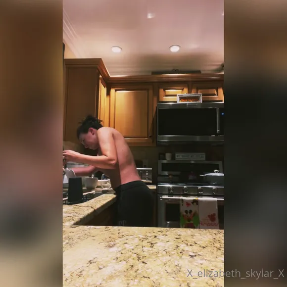 X_elizabeth_skylar_x Exclusive Leaked Nude Onlyfans #740831