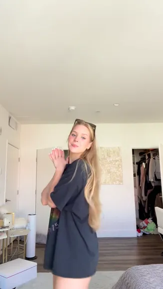 Carolinezalog Exclusive Leaked Nude Onlyfans #1900324