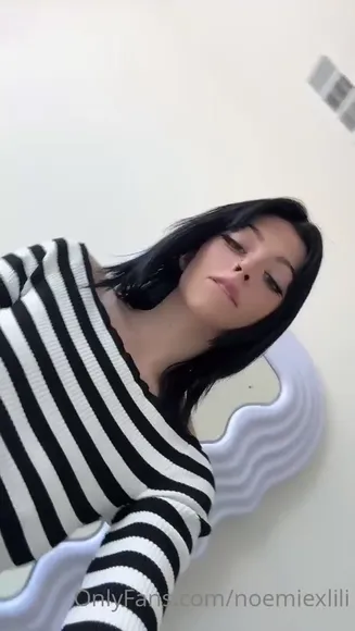 Noemiexlili / cinna.noe / cinnanoe / noemixlili Exclusive Leaked Nude Onlyfans #2146215