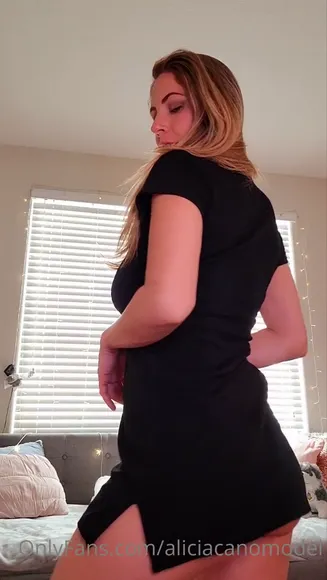 Aliciacanomodel Exclusive Leaked Nude Onlyfans #1140538