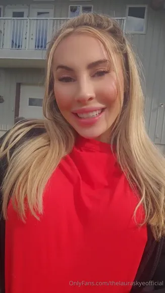 Collegehotwife / em_skye / laurainclusive / thelauraskyeofficial Exclusive Leaked Nude Onlyfans #1076910