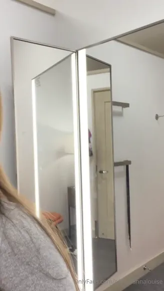 Annalouieaustin Exclusive Leaked Nude Onlyfans #1528820