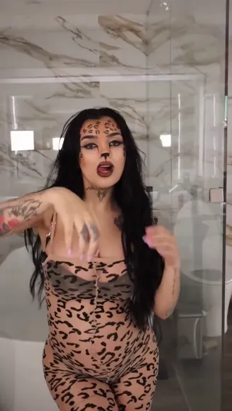 Karelyruizoficial Exclusive Leaked Nude Onlyfans #1872696