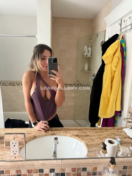 Emiiixox Exclusive Leaked Nude Onlyfans #1121541