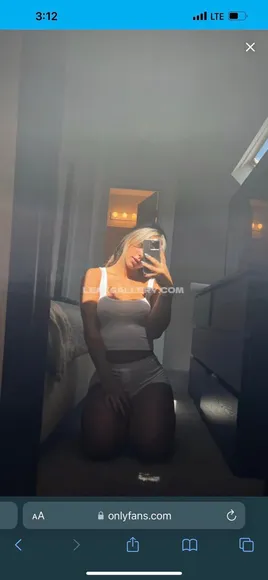 Emiiixox Exclusive Leaked Nude OnlyFans #2290835