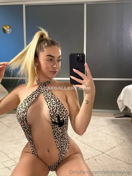 Emilyrayxo Exclusive Leaked Nude Onlyfans #1059924