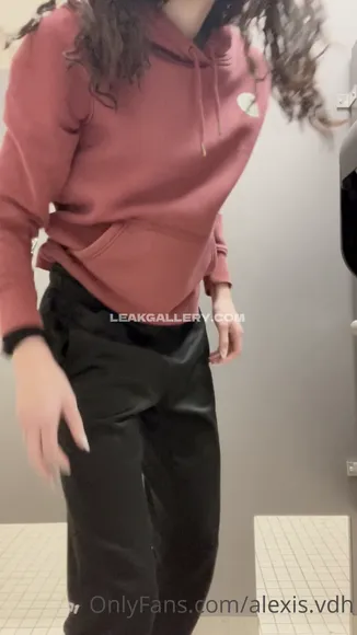 Emmah3296 / Alexis Vandenhoek / Alexis.vdh Exclusive Leaked Nude Onlyfans #37462