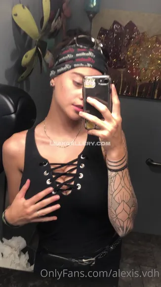 Emmah3296 / Alexis Vandenhoek / Alexis.vdh Exclusive Leaked Nude Onlyfans #37281