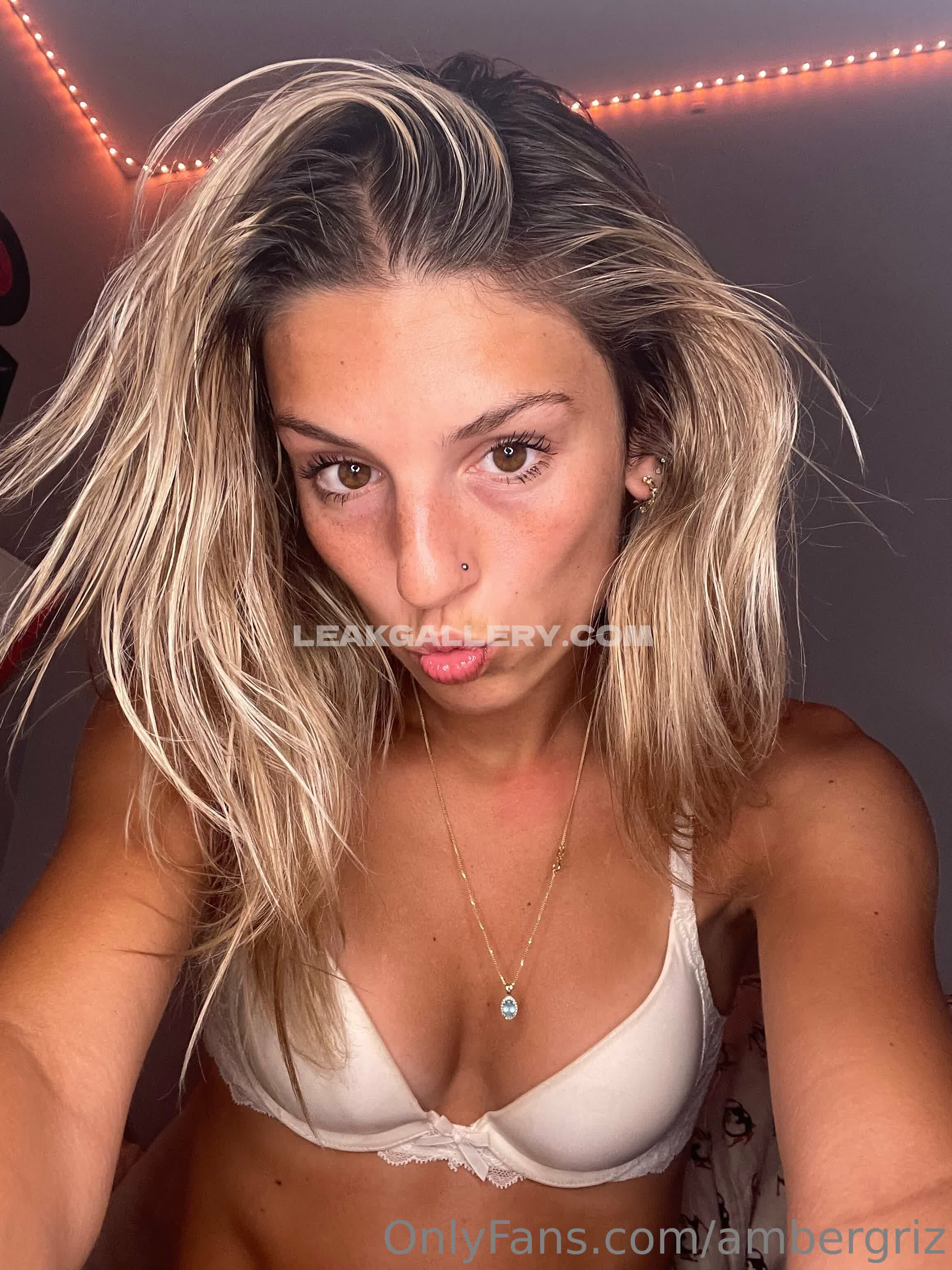 Favoritelittlesecret Exclusive Leaked Nude OnlyFans #1995913