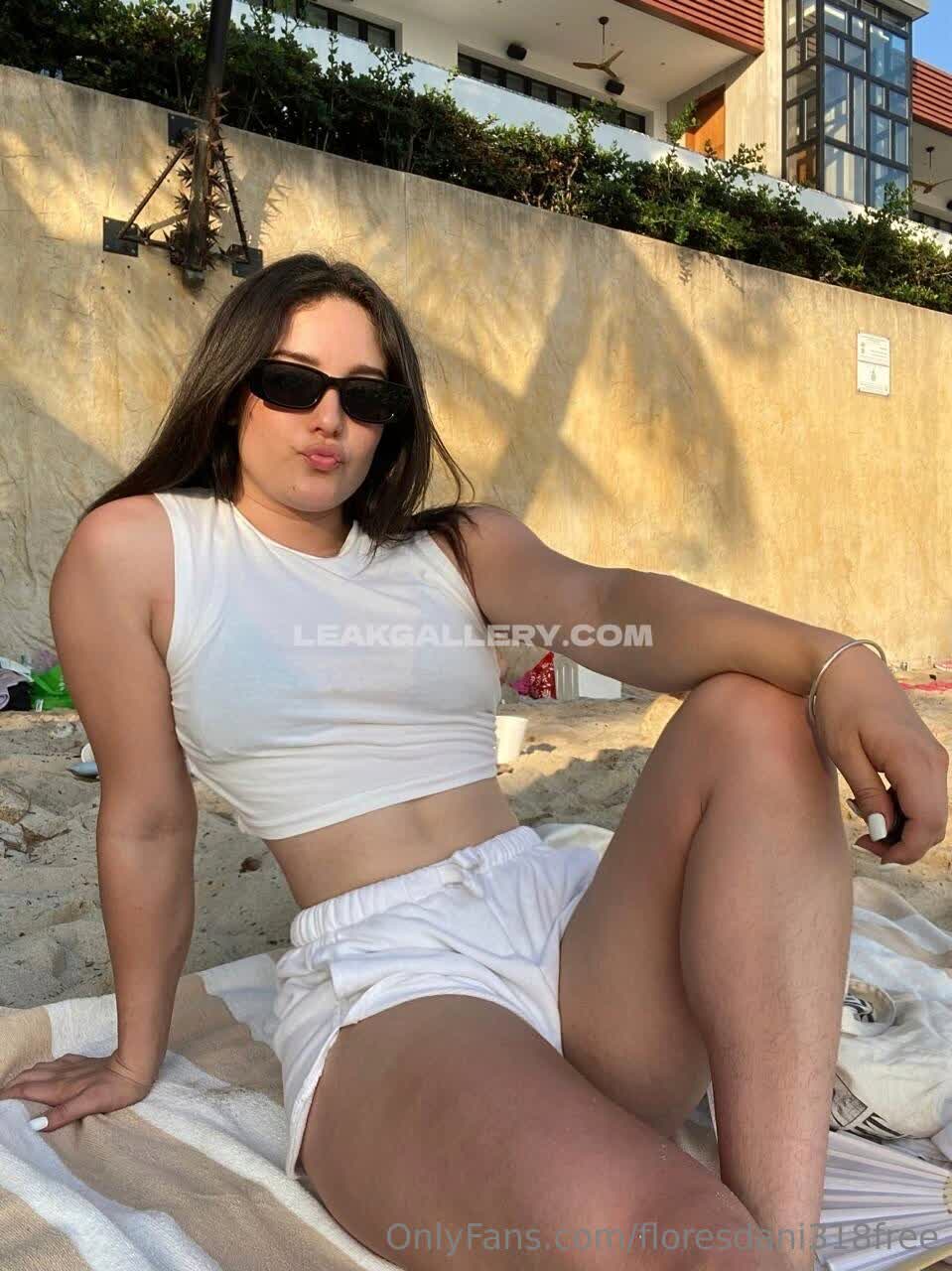 Floresdani318 Exclusive Leaked Nude OnlyFans #1054736