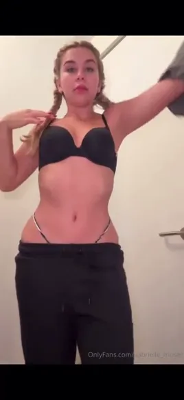Gabriellemoses Thong Ass Twerking OnlyFans Video Leaked