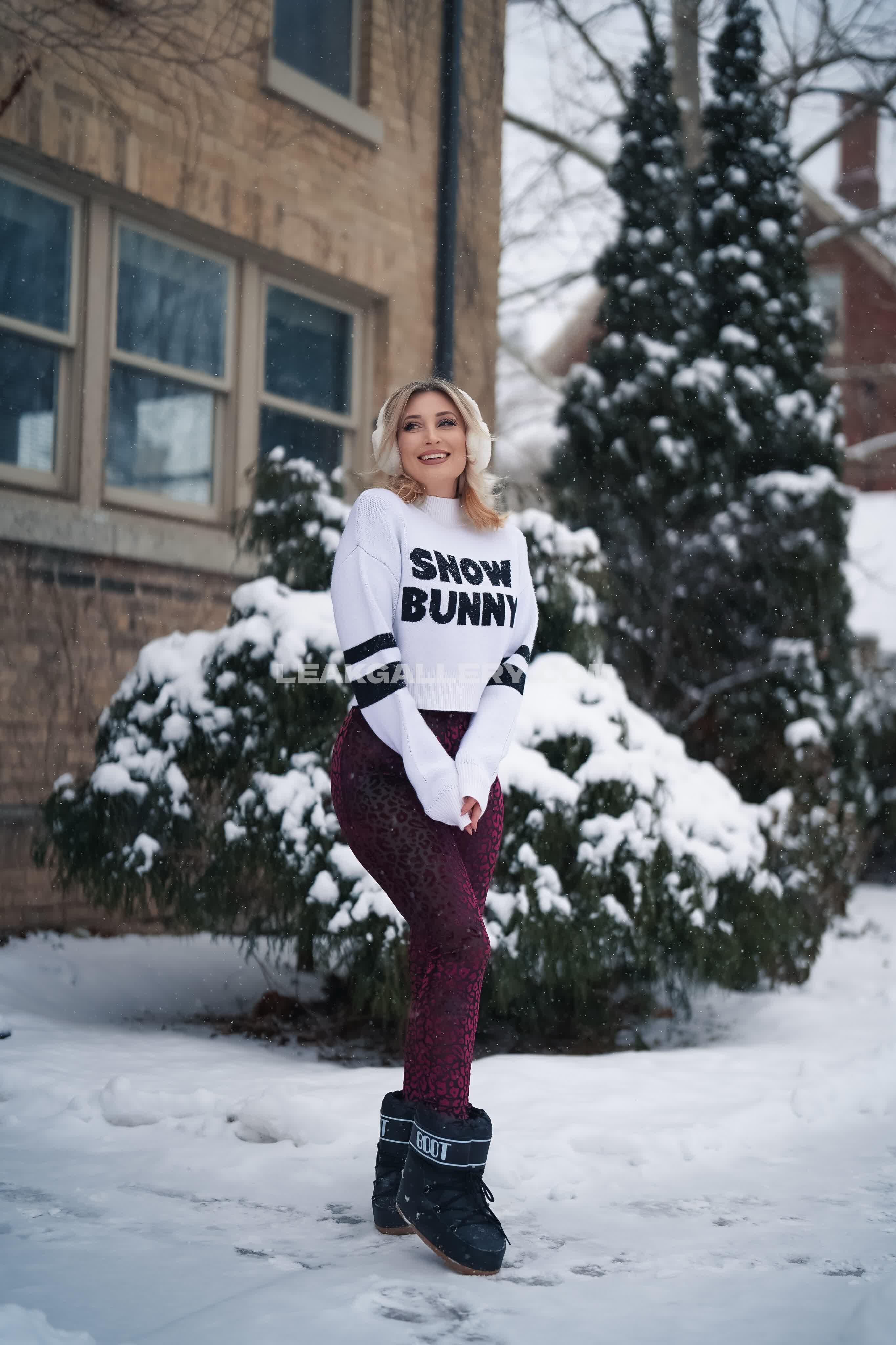 Hollytwolf Exclusive Leaked Nude OnlyFans #1078184