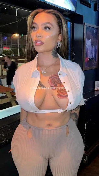 Iamsaragold Exclusive Leaked Nude Onlyfans #1192131