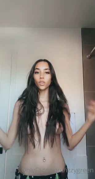 Izzygreen / isabellagr / izzyygreennxox Exclusive Leaked Nude Onlyfans #23832