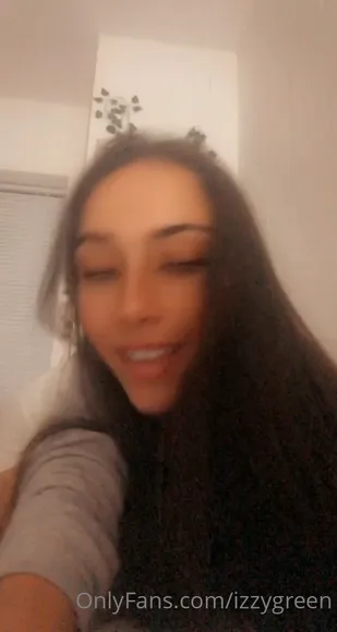 Izzygreen / isabellagr / izzyygreennxox Exclusive Leaked Nude Onlyfans #24155