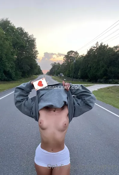 Izzygreen / isabellagr / izzyygreennxox Exclusive Leaked Nude Onlyfans #23635