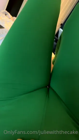 Juliewiththecake Exclusive Leaked Nude Onlyfans #1140435