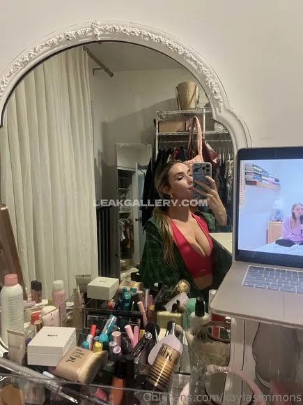 Kaylasimmons Exclusive Leaked Nude Onlyfans #1153382