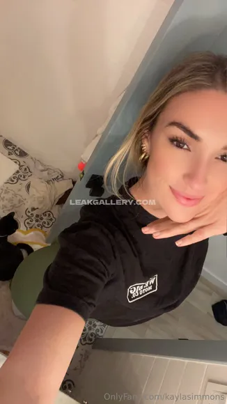 Kaylasimmons Exclusive Leaked Nude Onlyfans #1155130