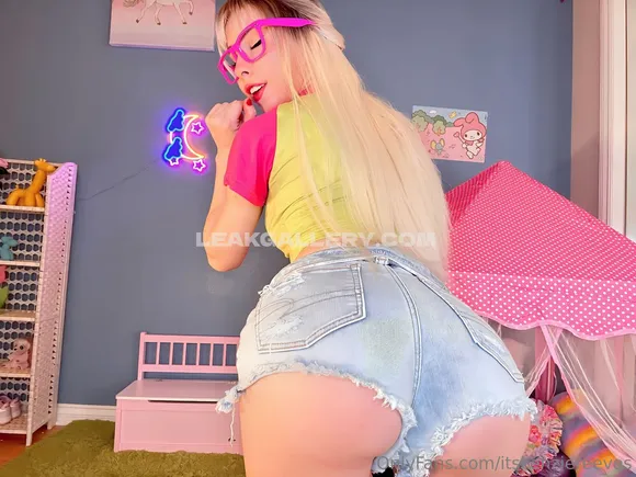 Kenziereevesxxx Exclusive Leaked Nude Onlyfans #1170316