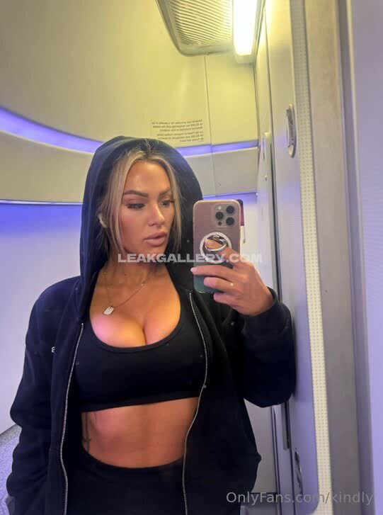 Kindly Exclusieve gelekte naaktcontent van OnlyFans #793831