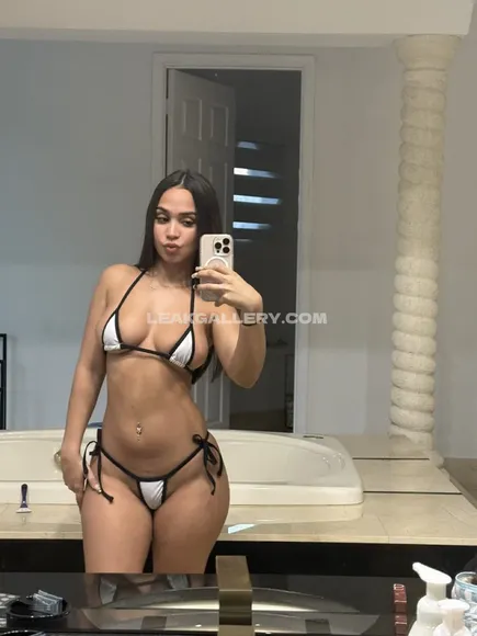 Lacamilacruzz Exclusive Leaked Nude Onlyfans #1061092