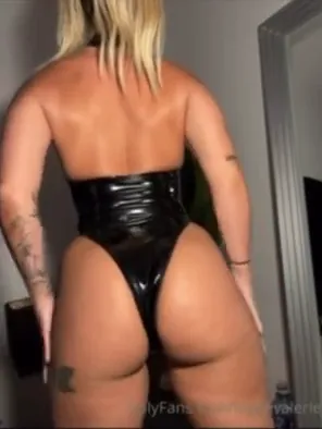 Loganvalerie Exclusive Leaked Nude Onlyfans #500890