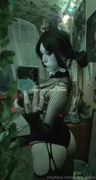 Pipssqueakss Exclusive Leaked Nude Onlyfans #949532